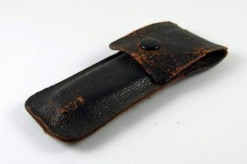 Vintage DUNHILL Pipe Tool & Tamper in Leather Case.