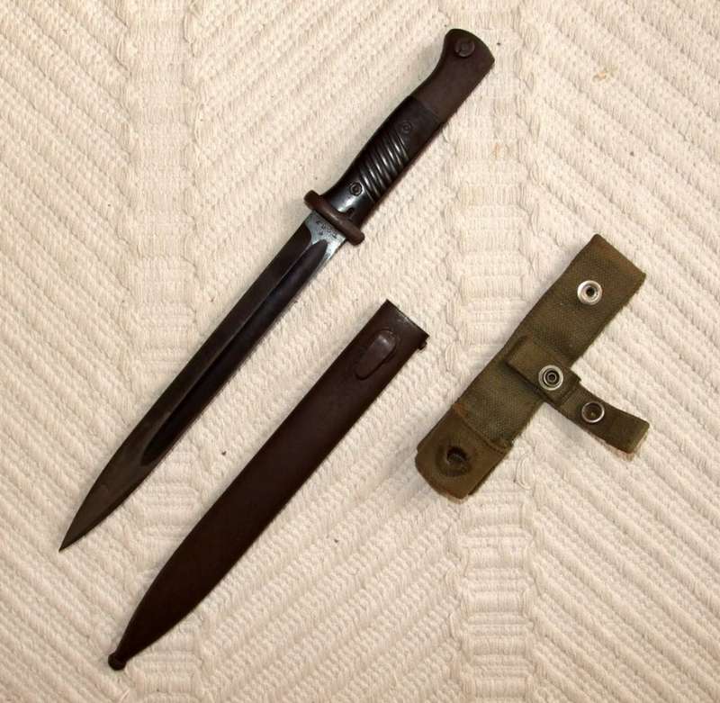 WW2 German K98 Bayonet, Scabbard and rare canvas Frock