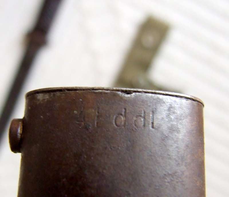 WW2 German K98 Bayonet, Scabbard and rare canvas Frock