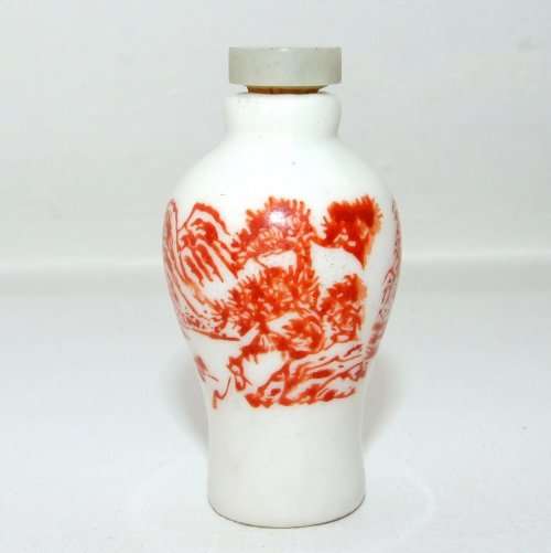 Chinese snuff bottle with scoop, landscape scene.
