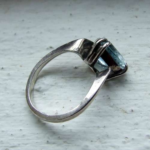 A beautiful & unusual studio designed vintage Aquamarine and silver ring