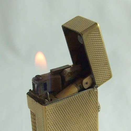 VINTAGE DUNHILL ROLLAGAS GOLD PLATED LIGHTER, WORKING.