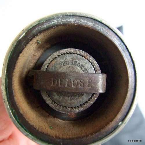 Vintage Classic PEUGEOT Pepper Mill with hallmarks