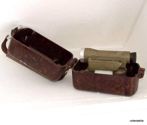 Vintage KERN SURVEYOR`S LEVEL with original tripod