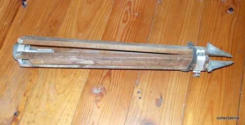 Vintage KERN SURVEYOR`S LEVEL with original tripod