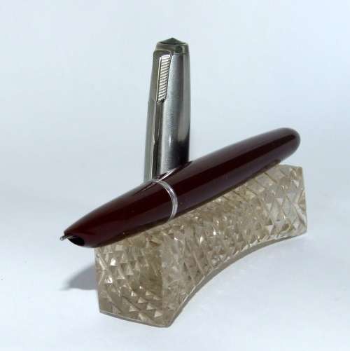 Lovely vintage 1949 Cordovan Brown PARKER 51 VACUMATIC
