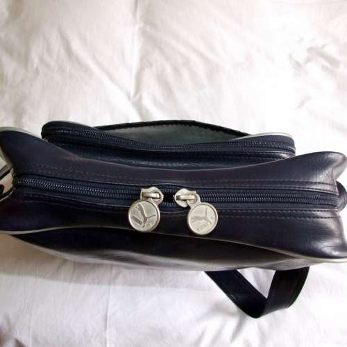 Vintage PUMA dark blue vinyl crossbody sports bag with rare big cat face