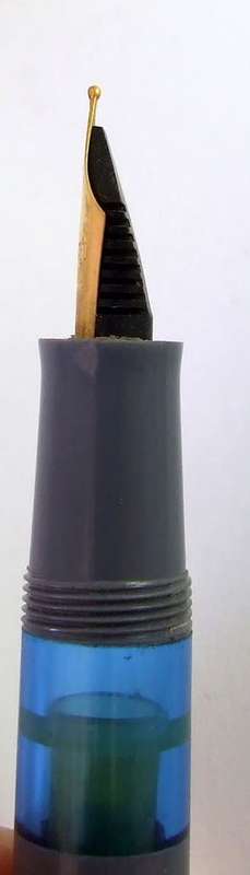 Rare German made ASTORIA piston fill fountain pen - UN-INKED!