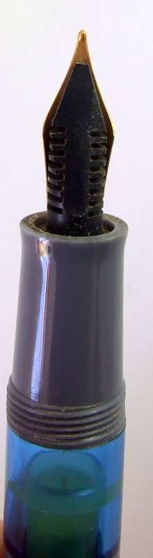 Rare German made ASTORIA piston fill fountain pen - UN-INKED!