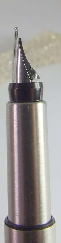 USA made Parker Vector Flighter fountain pen in great and working condition.