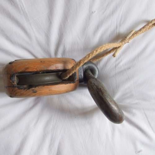 Antique stevedore`s wood, iron and brass Block and Hook pulley.  (1.6kg).