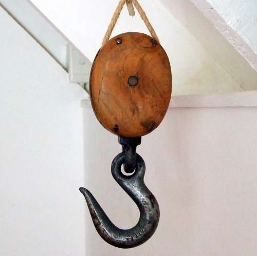 Antique stevedore`s wood, iron and brass Block and Hook pulley.  (1.6kg).