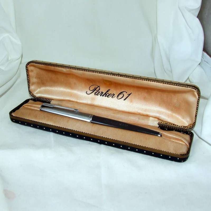 Parker 61 capillary fill fountain pen in original case