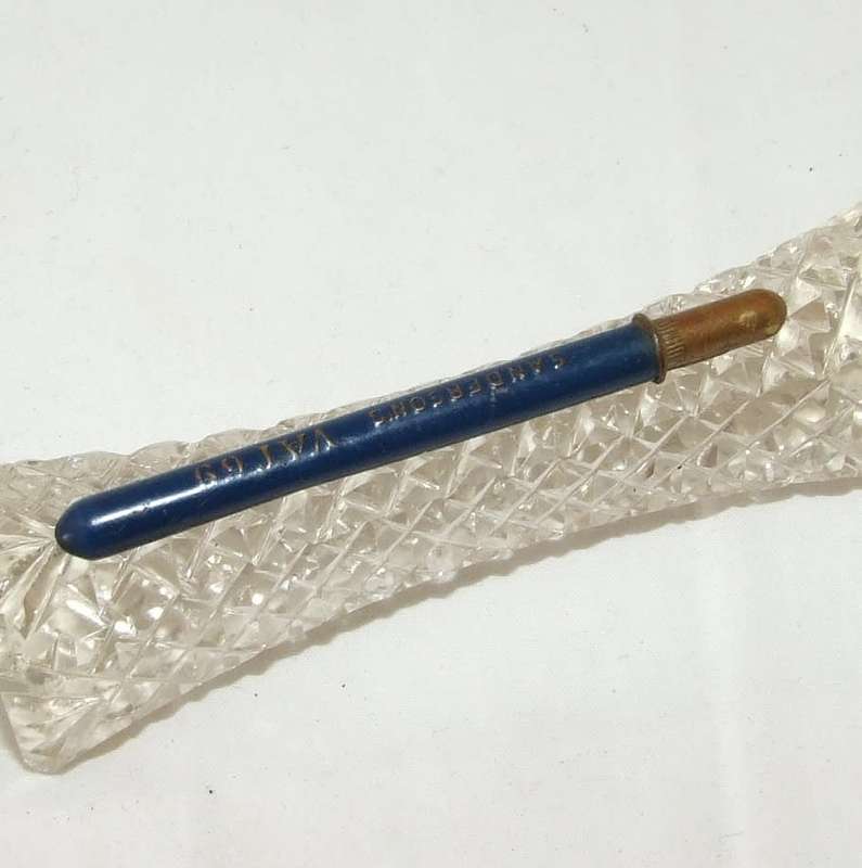 Antique brass and feather quill toothpick advertising Sanderson & Co VAT 69 WHISKY