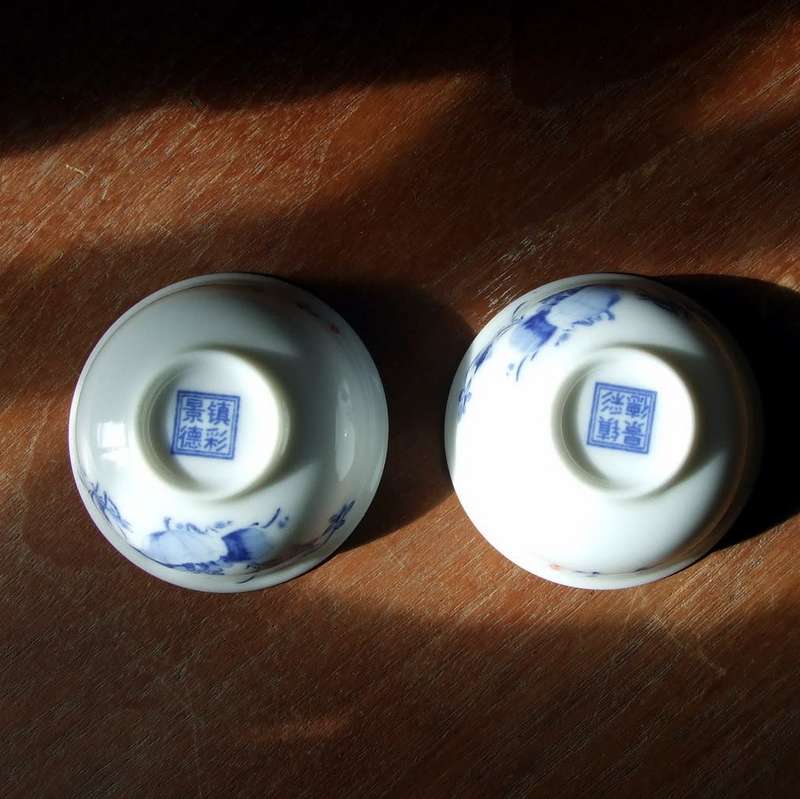 A Pair of Exquisite Jingdezhen Decai Porcelain Blue and White Bowls
