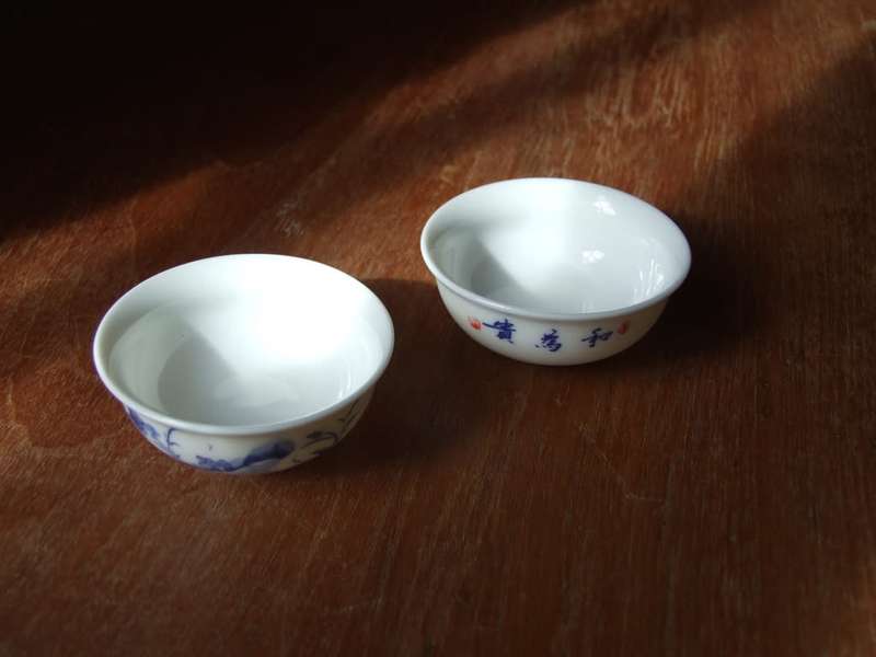 A Pair of Exquisite Jingdezhen Decai Porcelain Blue and White Bowls