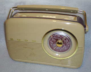 CLASSIC RETRO BUSH TR82/97 3 BAND LW-MW-FM RADIO
