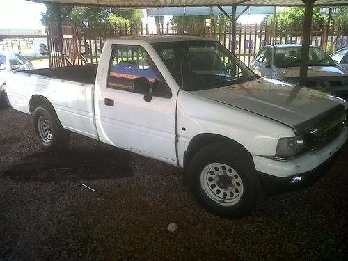 ISUZU KB 200(1997 MODEL)