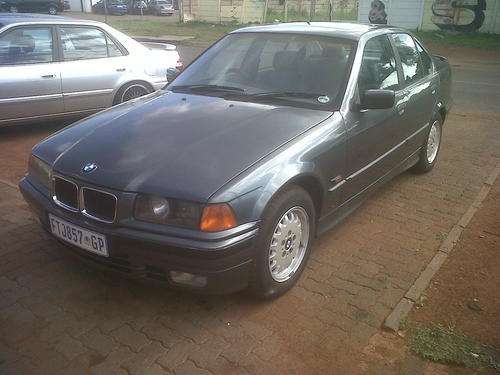 BMW 316i DOLPHIN AUTO