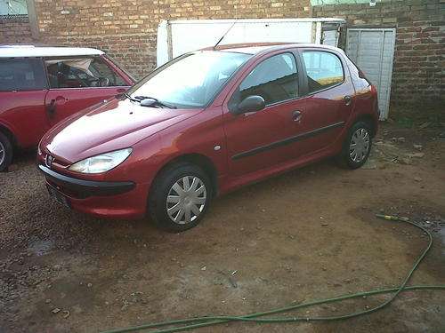 PEUGEOT 206(2001 MODEL)