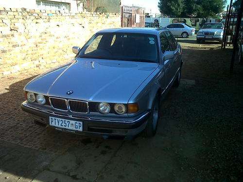 BMW 740i