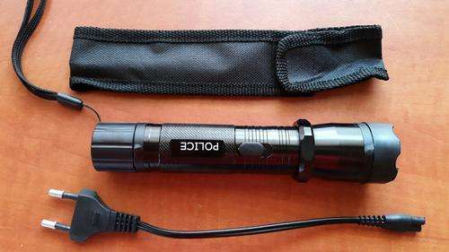 POLICE STUN GUN FLASHLIGHT