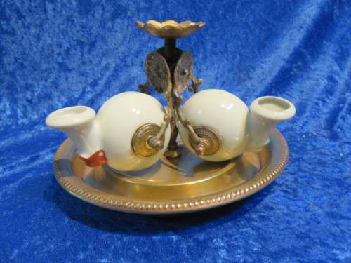 JL Encrier Bascule (Paris) porcelain and brass snail-form inkwell