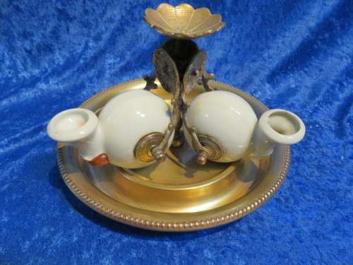 JL Encrier Bascule (Paris) porcelain and brass snail-form inkwell