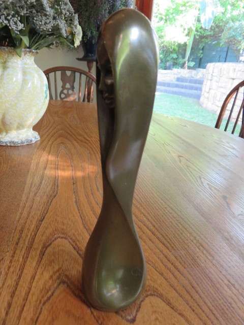 Giovanni Schoeman bronze - double sided lady.