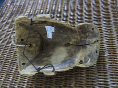 Pende mask