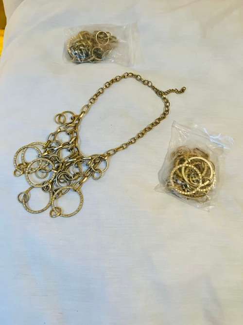 Necklace Matt Gold Metal Rings . Bull Stock