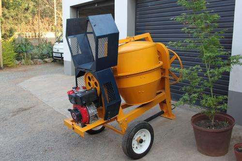 *NEW* (Reduced) Concrete Mixer 360L Diesel engen