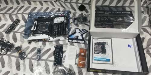 Asus x99-Deluxe Intel LGA 2011-V3