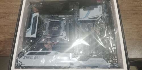 Asus x99-Deluxe Intel LGA 2011-V3