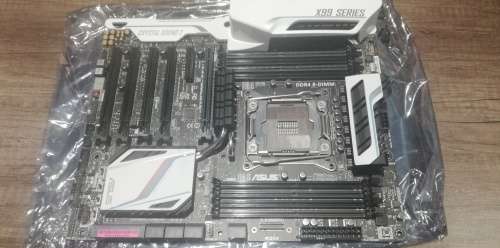 Asus x99-Deluxe Intel LGA 2011-V3