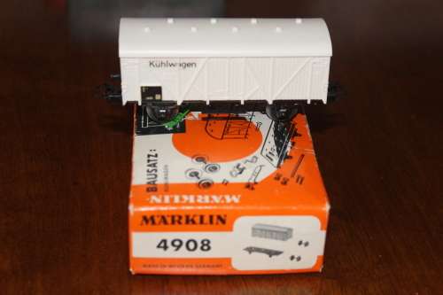 Maerklin Refrigerator van, build from model kit no. 4908,
