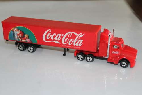US Truck 1:87 H0 Coca Cola Christmas Truck very good condition