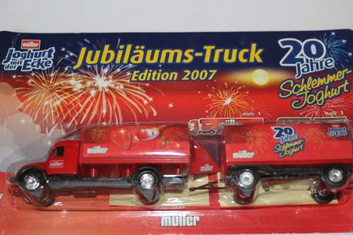 Vintage German Magirus-Deutz Truck H0 1:87 Mueller Yoghurt 20 years jubilee
