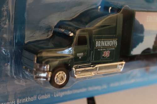US Truck H0 1:87 with trailer and beer case load Brinkhoff Beer Dortmund