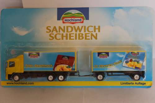 ScaniaTruck H0 1:87 with trailer, Hochland Sandwich cheese limited editio