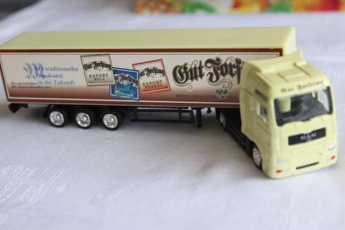 MAN Truck H0 1:87, Gut Forsting Private Brewery, very good condition, never used, was only in displa