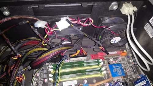 Asus P5Q Deluxe destkop pc