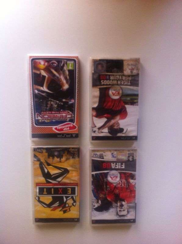 4 PSP GAMES