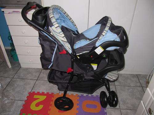 Chelino Pram & matching Car Seat