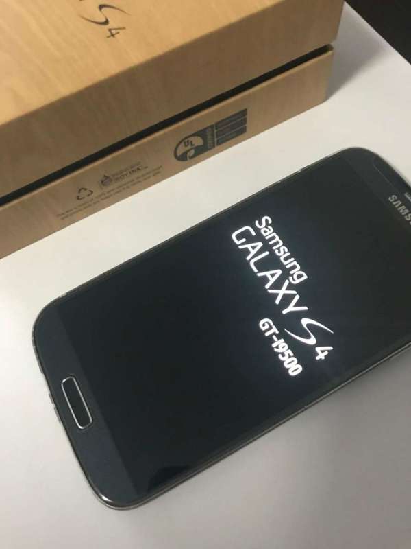 Samsung Galaxy S4 (GT-I9500)