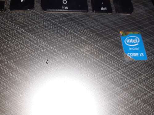 hp NOTEBOOK i3-5005u, 8gb ram, 215GB SSD