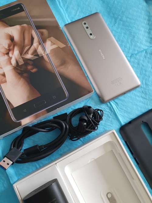 Nokia 8 - 64gb with 4gb Ram (TA-1012 SS) - With cover and an extra glass protector.