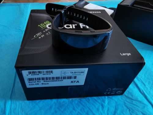 Samsung Fit2 Pro - Local Stock - Large Black (SM-R365)