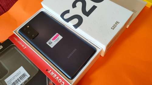 Samsung Galaxy S20FE  -Cloudy Navy -  Dual Sim -SM-G780G/DS - Snapdragon Version with extras