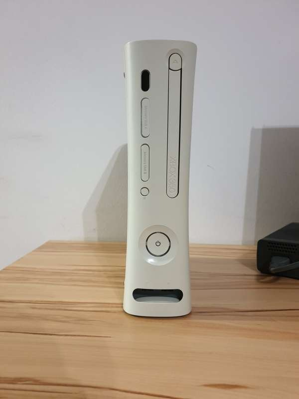 Xbox 360 - refurbished